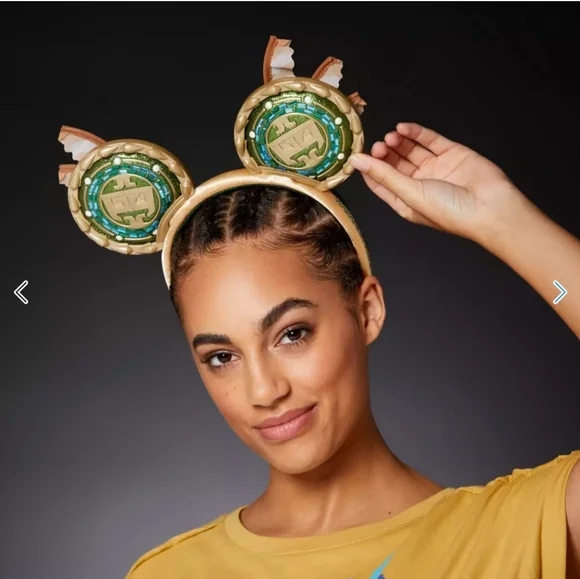 NWT Wakanda Forever Mickey ears headband. NWT Disney Black Panther Wakanda Forever Mickey Mouse Ears  main image 4